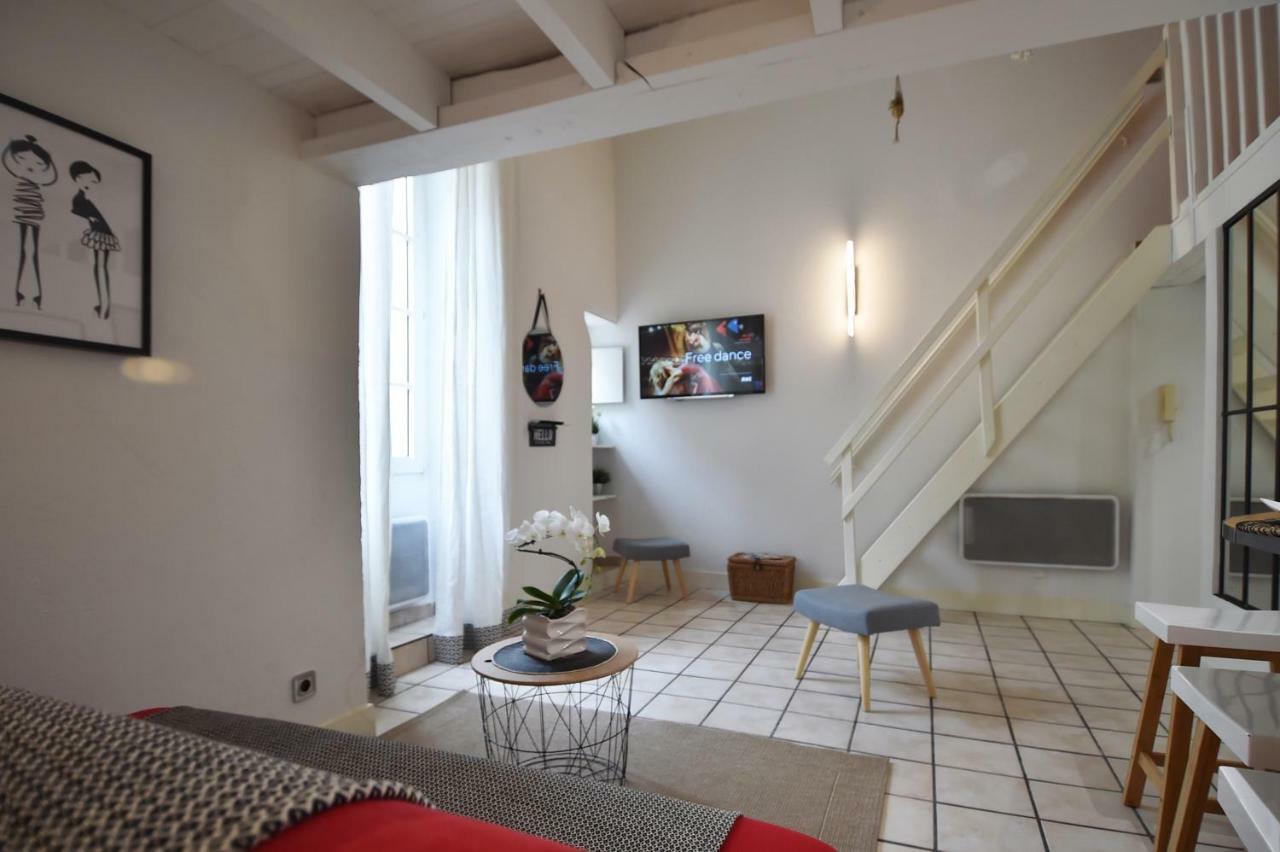 オランジュDuplex Climatiseアパートメント エクステリア 写真